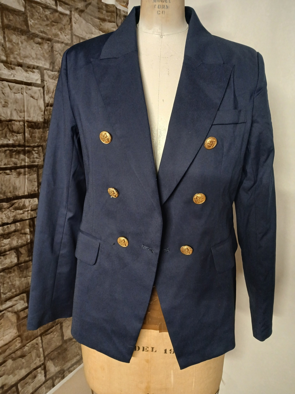 Viema Moda Navy Double-Breasted Blazer with Gold Buttons